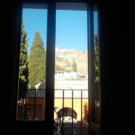 Con Encanto La Luna En El Alba Πανσιόν Γρανάδα