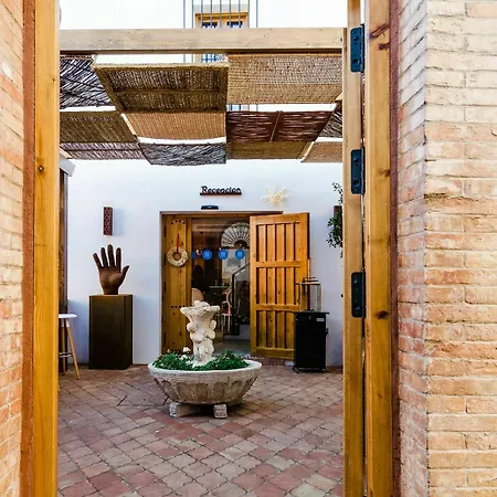 Vandrarhem Con Encanto La Luna En El Alba Granada